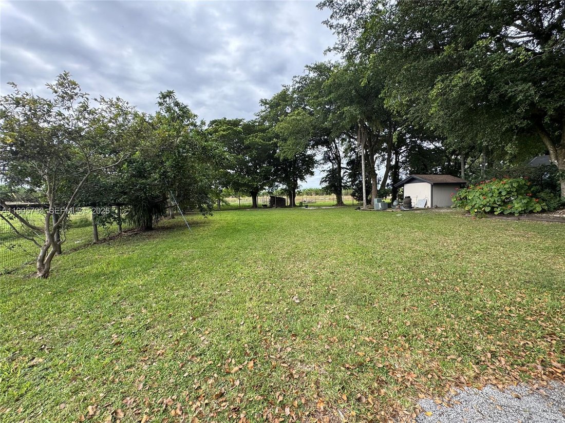 House in Miami, Florida, United States 5 - 16637650