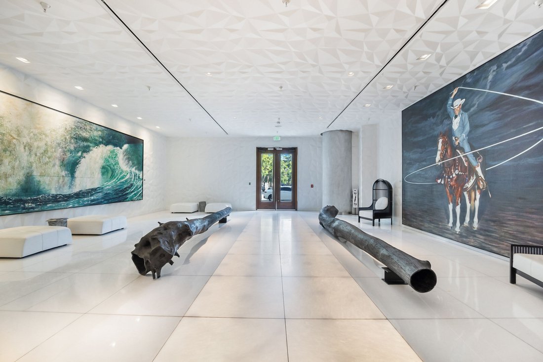 Condo in Miami, Florida, United States 3 - 18090744