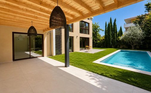 House in Mazarin-Opéra-Bellegarde-Mairie, Aix-en-Provence, France 1
