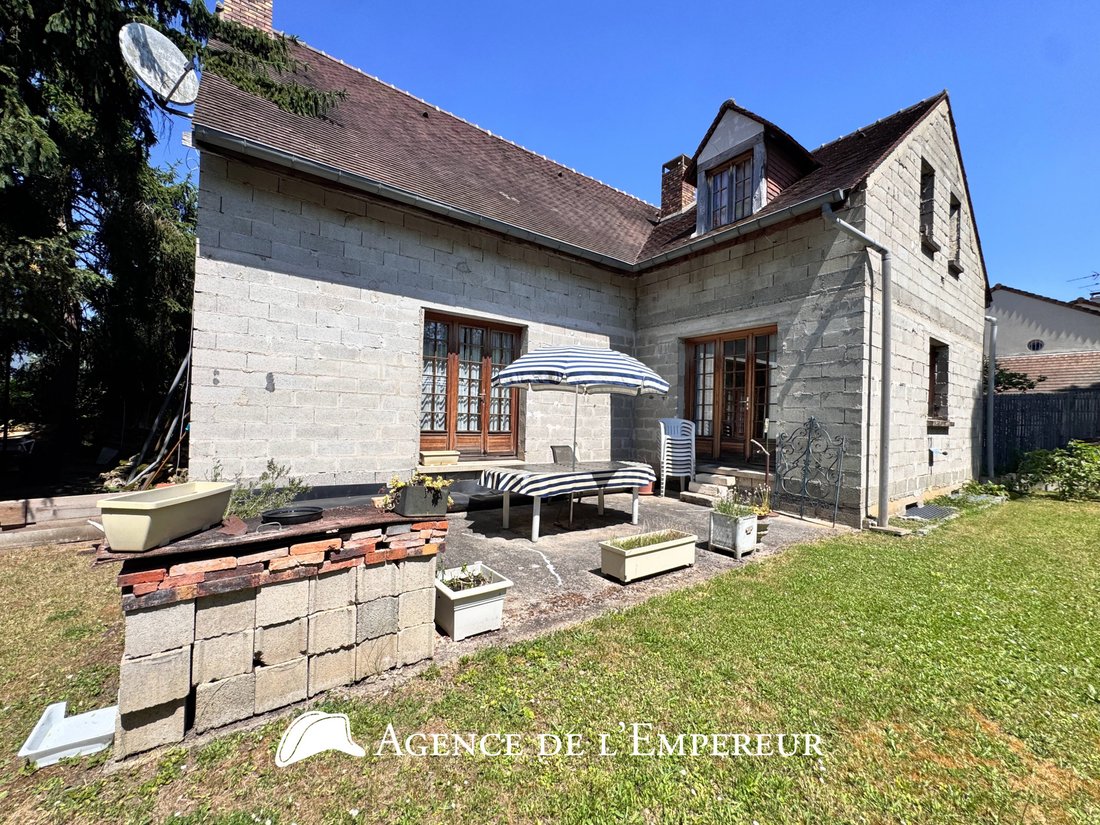 House in Centre Ville, Rueil-Malmaison, France 2 - 18098785