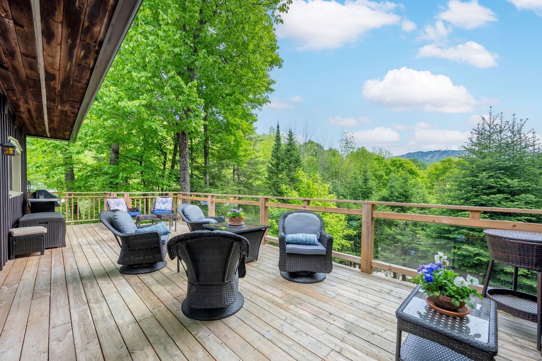 House in Mont-Tremblant, Quebec, Canada 3 - 17703129