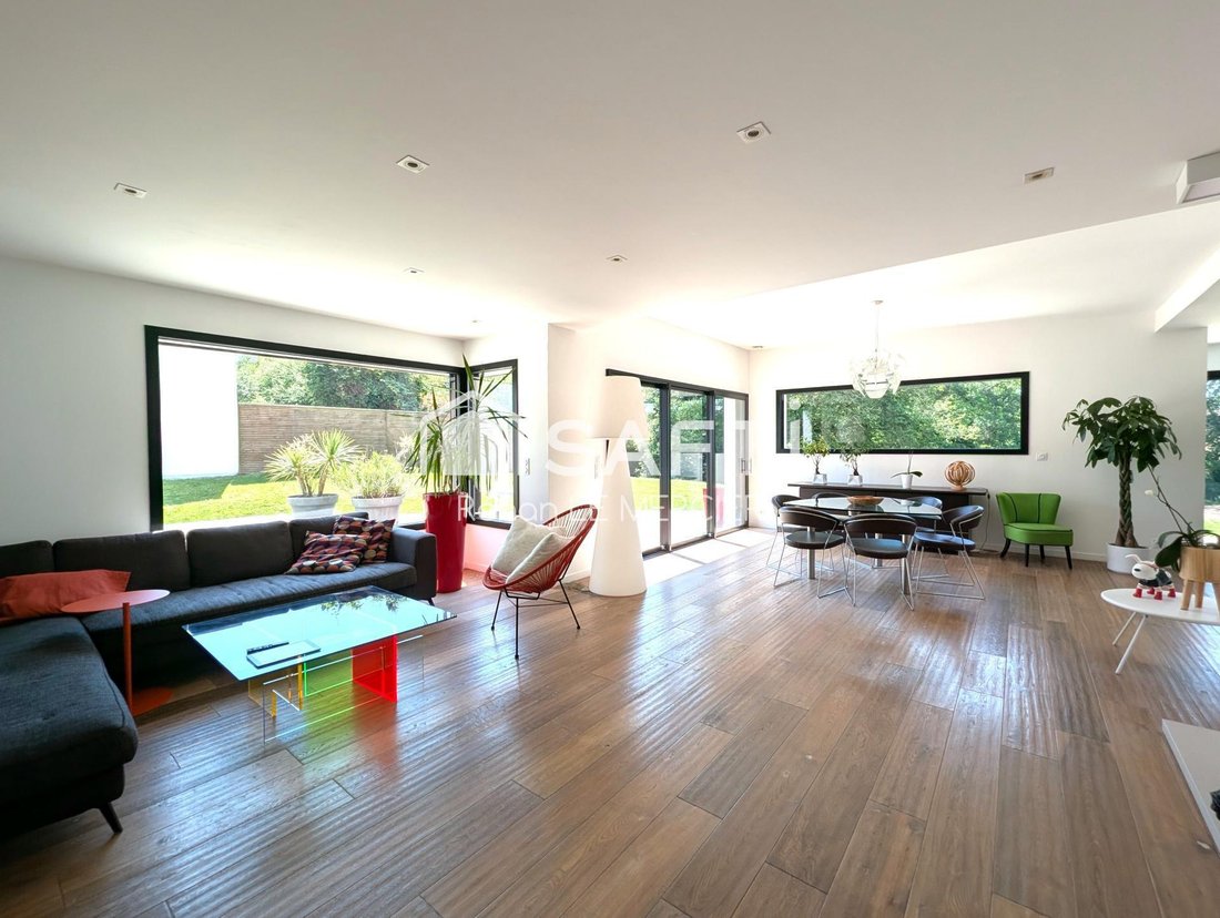 House in Centre Peri, Saint-Ave, France 4 - 18100204