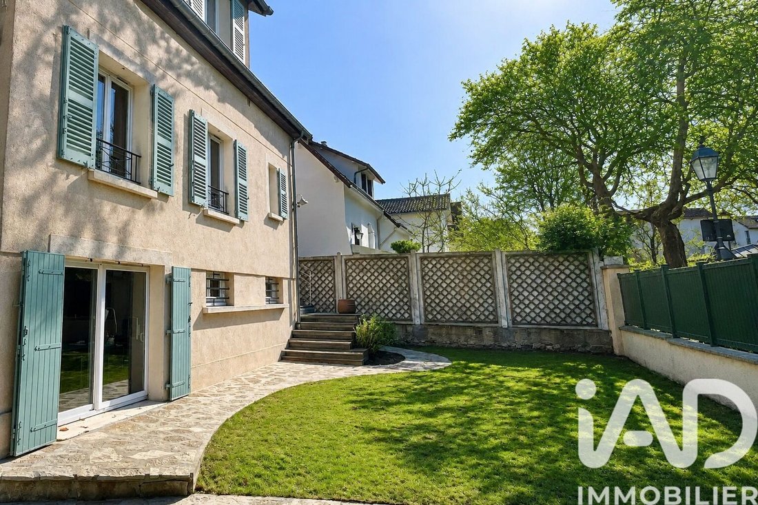 House in Jonchere-Malmaison-Saint Cucufa, Rueil-Malmaison, France 3 - 18097240