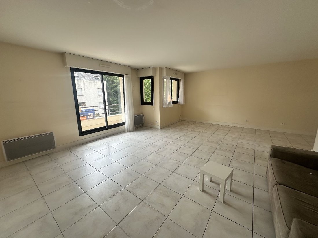 Apartment in La Fontaine-Parc des Sceaux-Croix de Berny-Centre Ville, Antony, France 2 - 18096046