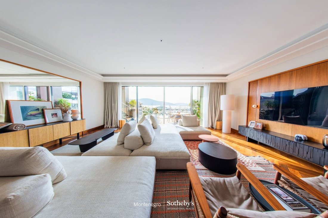 Apartment in Tivat, Tivat Municipality, Montenegro 4 - 17814473