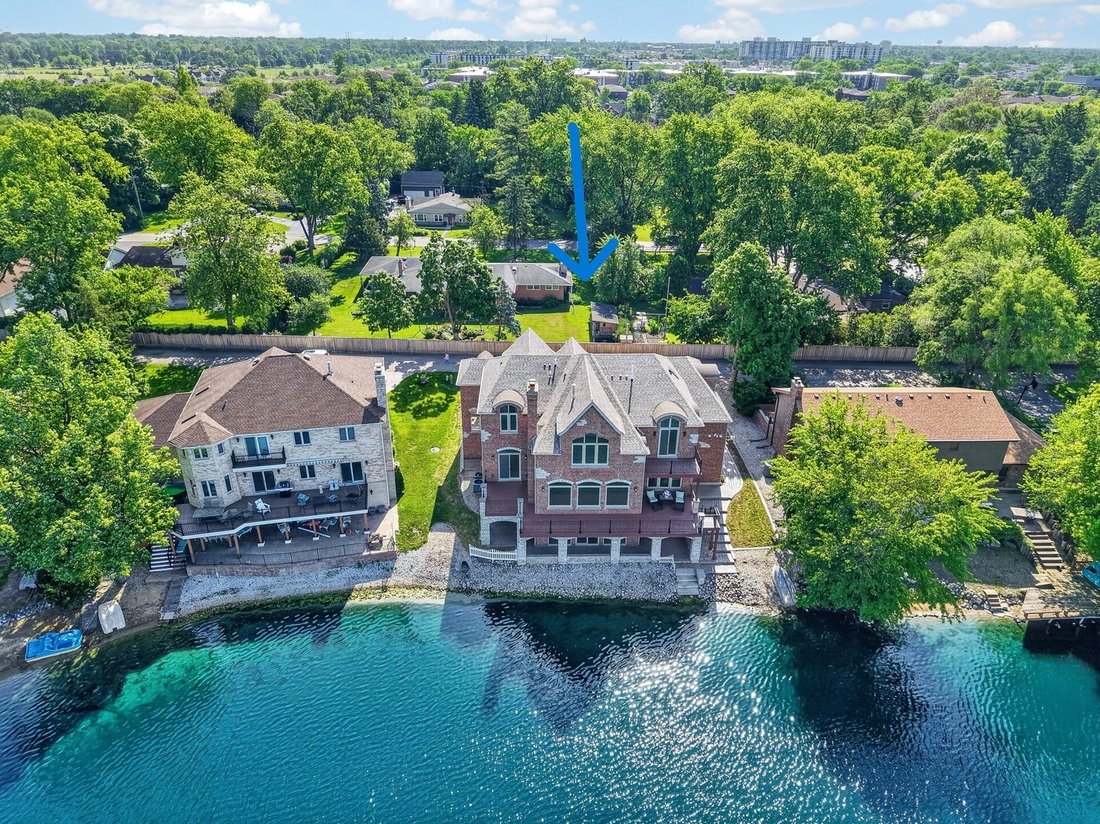 House in Des Plaines, Illinois, United States 1 - 18106358