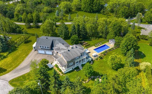 House in Lac-Brome, Quebec, Canada 1