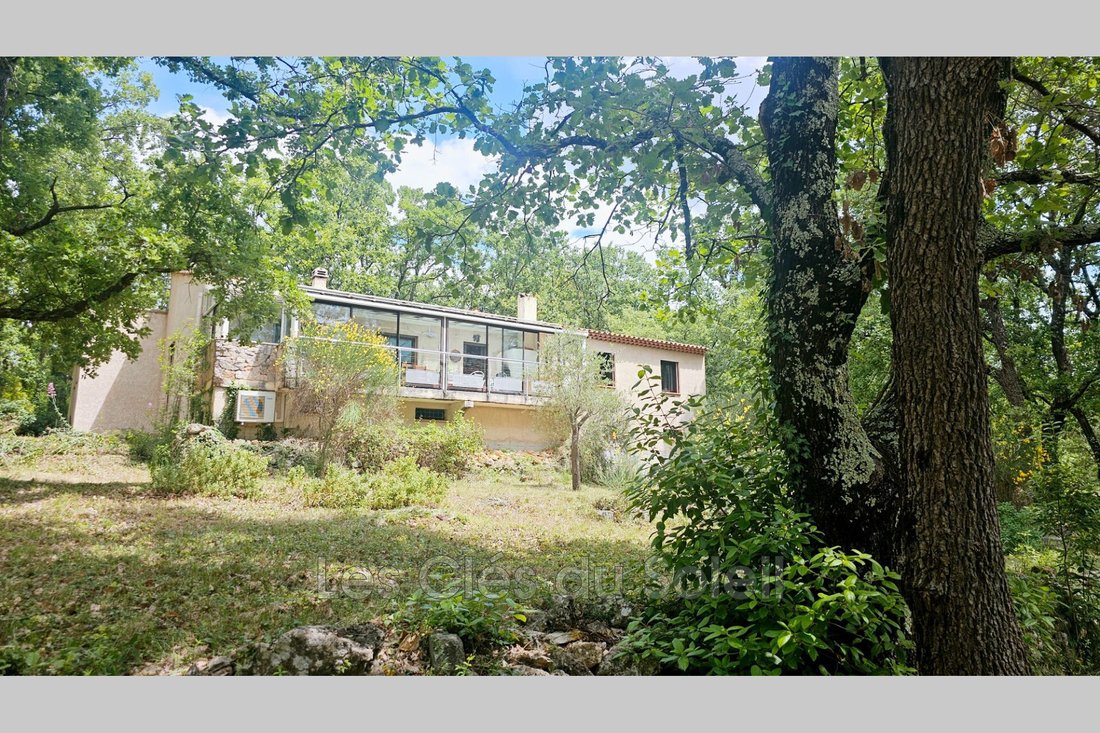 Villa in Brignoles, Provence-Alpes-Côte d'Azur, France 2 - 18098961
