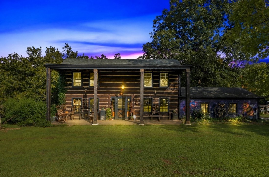 House in Bon Aqua, Tennessee, United States 1 - 18089478