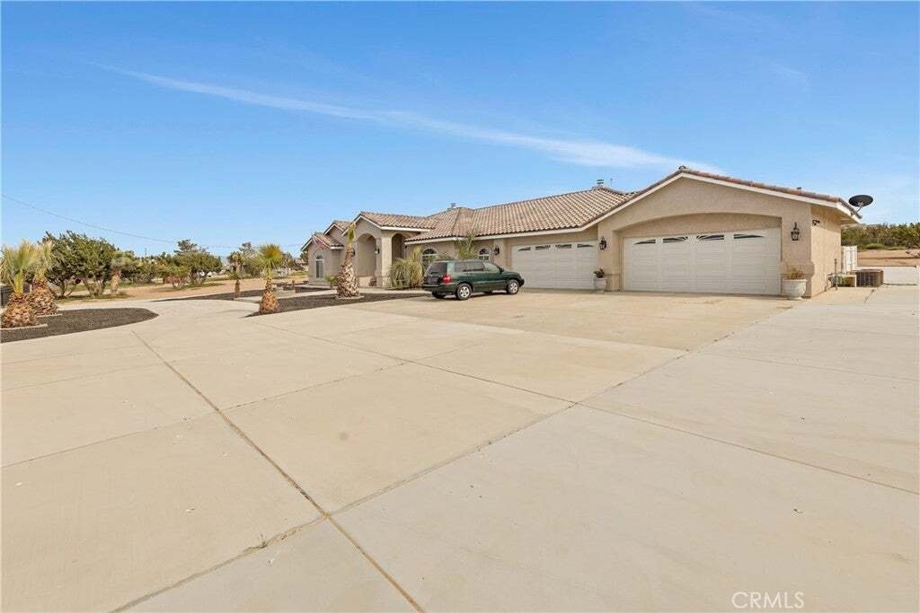 House in Hesperia, California, United States 5 - 17980390