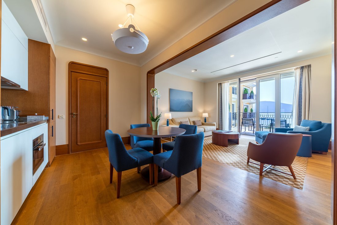 Apartment in Tivat, Tivat Municipality, Montenegro 5 - 16977172