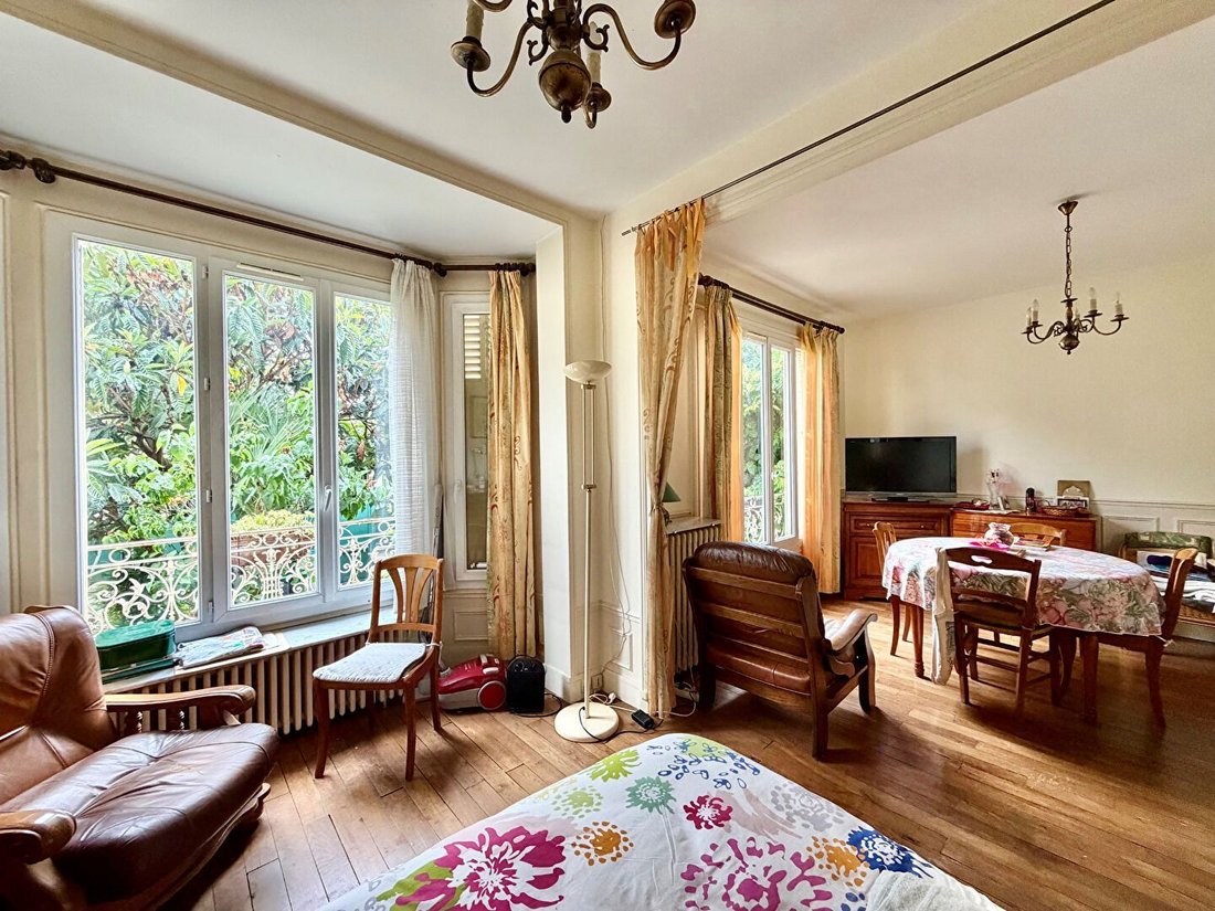 House in Bois-Colombes, Ile-de-France, France 2 - 18092763