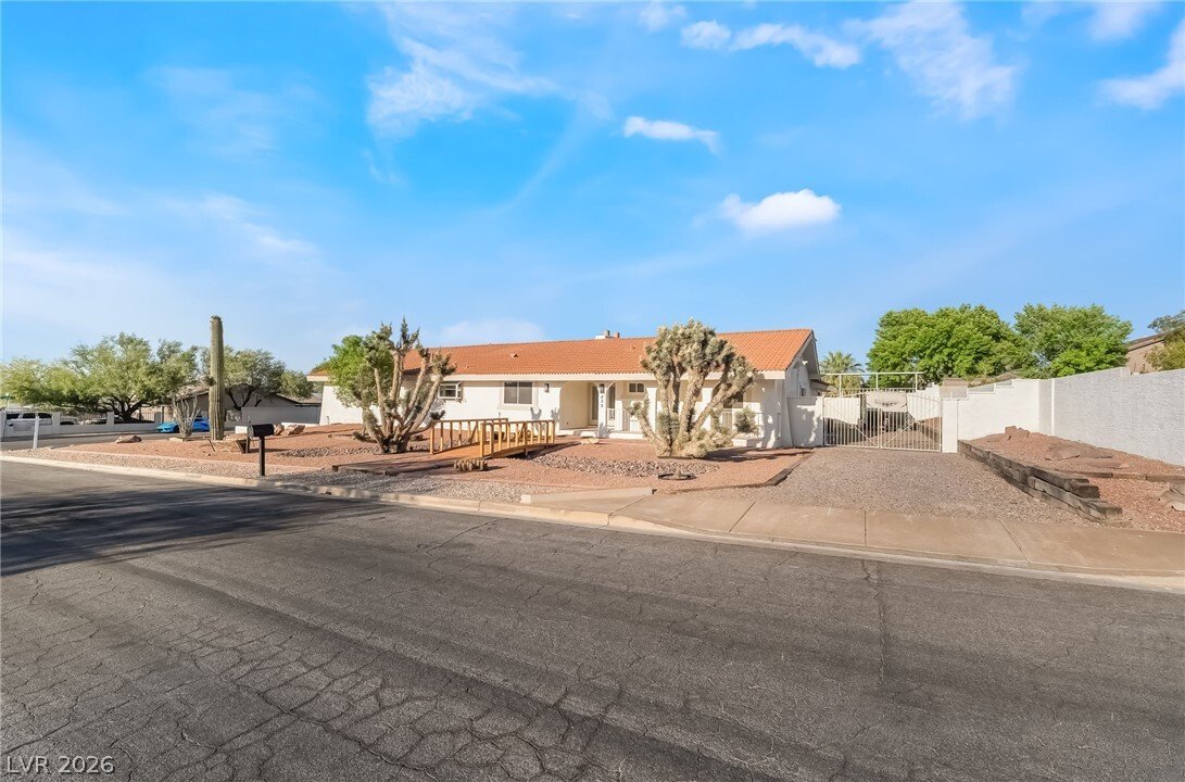 House in Henderson, Nevada, United States 3 - 18098277