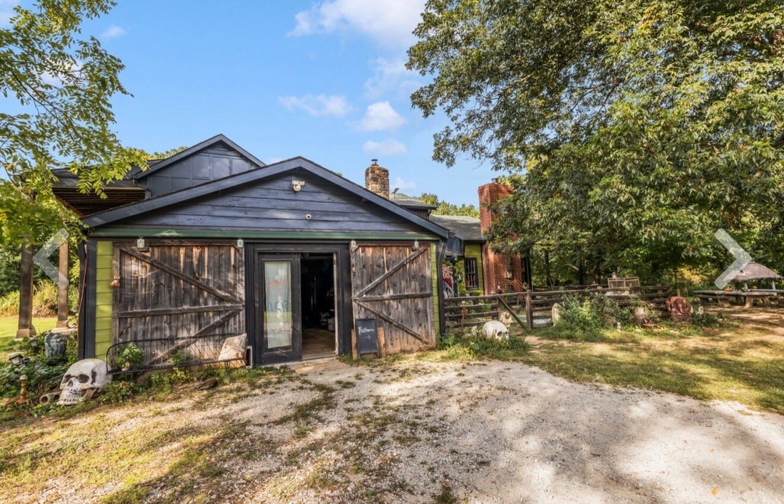 House in Bon Aqua, Tennessee, United States 3 - 18089478