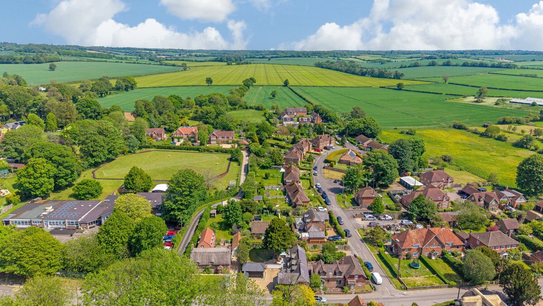 House in Hampshire, England 2 - 18098690