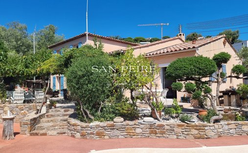 House in Les Issambres, Roquebrune-sur-Argens, France 1