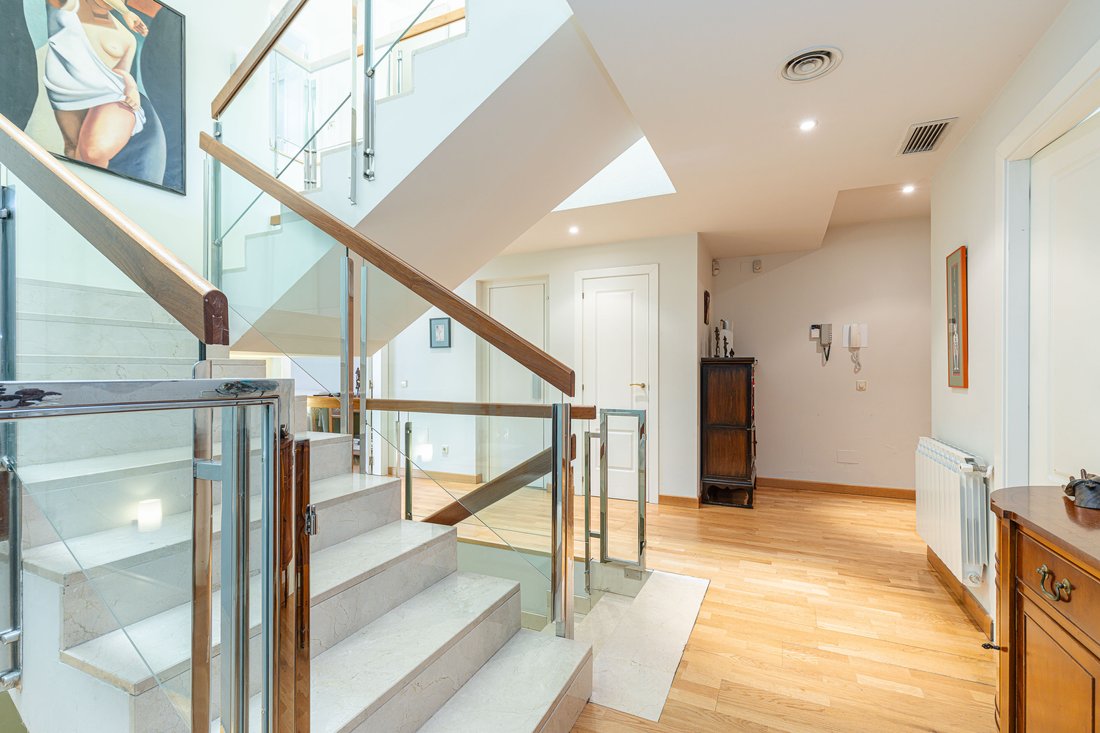 House in Las Rozas de Madrid, Comunidad de Madrid, Spain 4 - 18096461