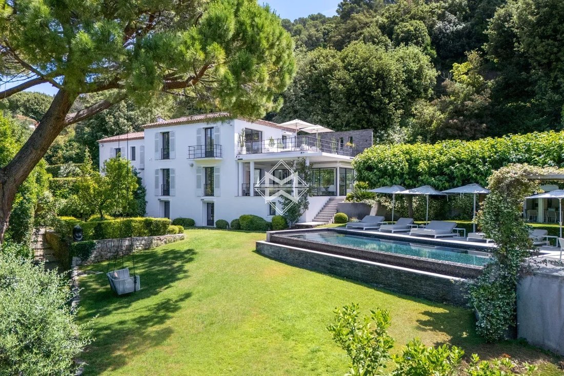 Villa in Cannes, Provence-Alpes-Côte d'Azur, France 4 - 18093829