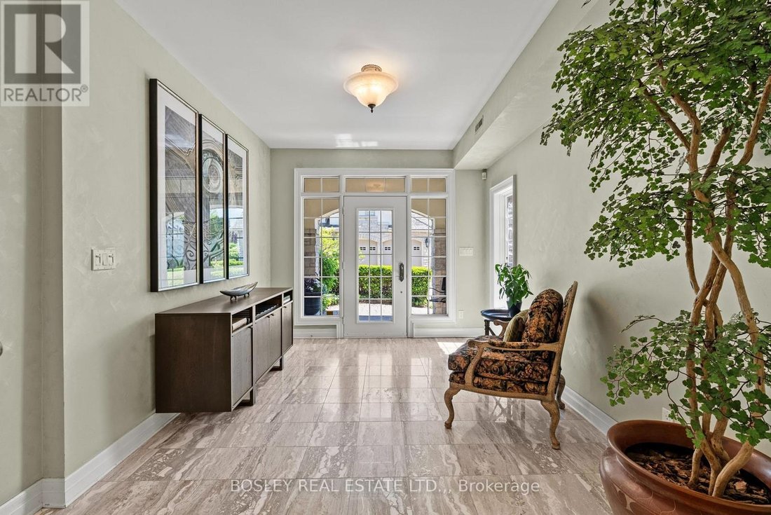 Townhouse in Niagara-on-the-Lake, Ontario, Canada 4 - 18097425