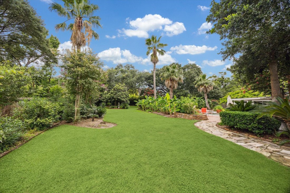 House in Houston, Texas, United States 3 - 18101172
