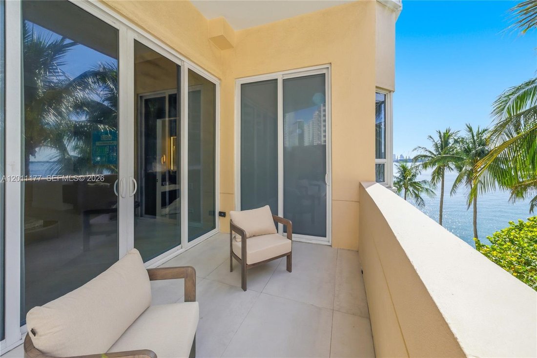 Condo in Miami, Florida, United States 3 - 18096062