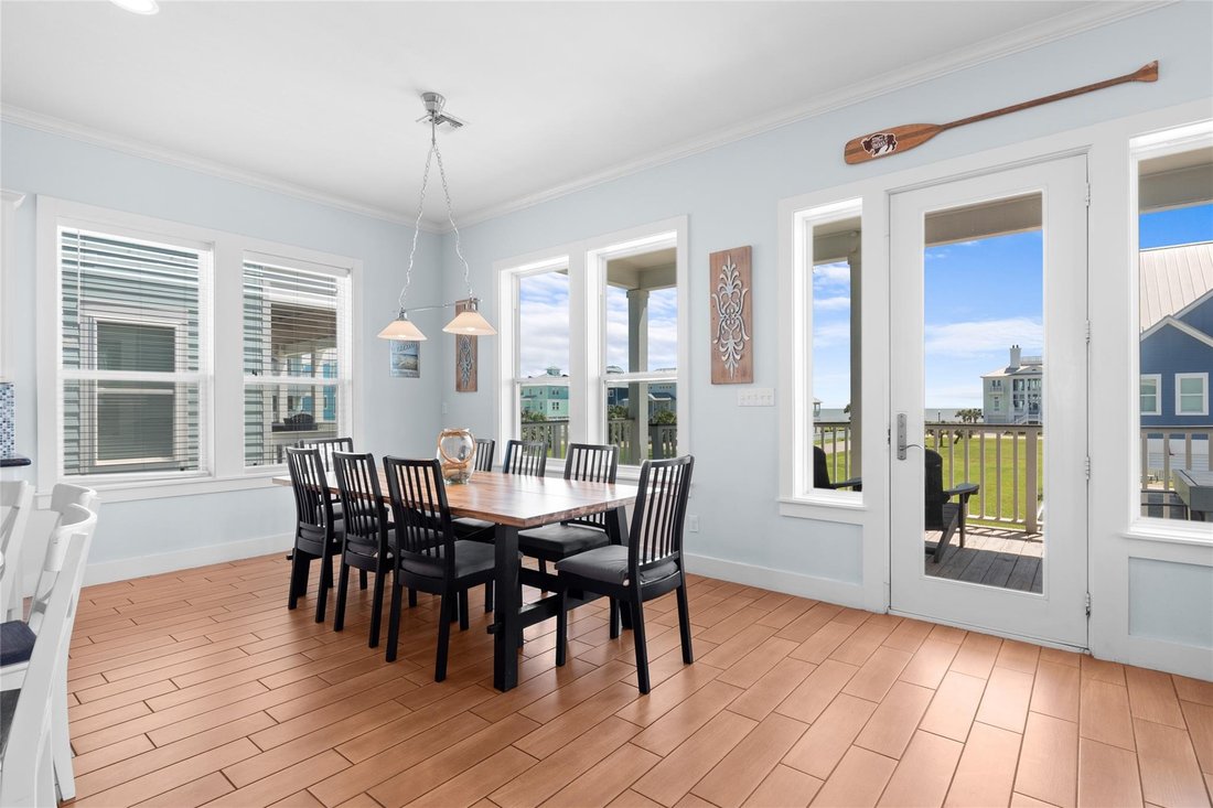 House in Galveston, Texas, United States 3 - 18106278