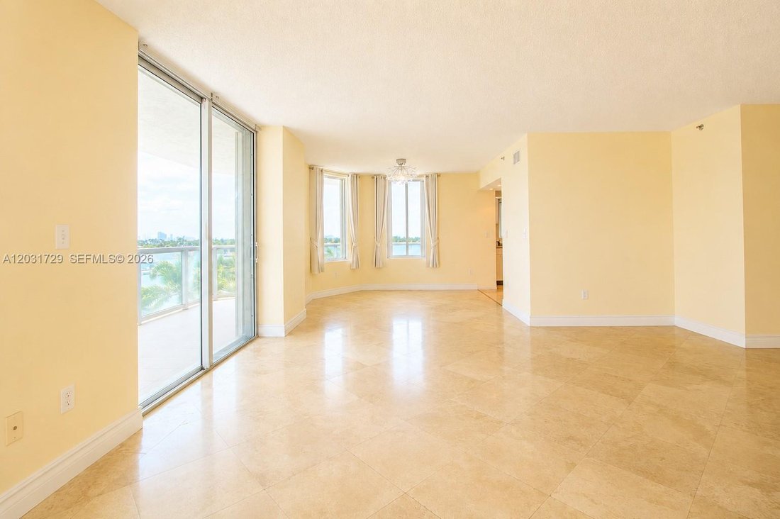 Condo in Miami Beach, Florida, United States 5 - 18101083