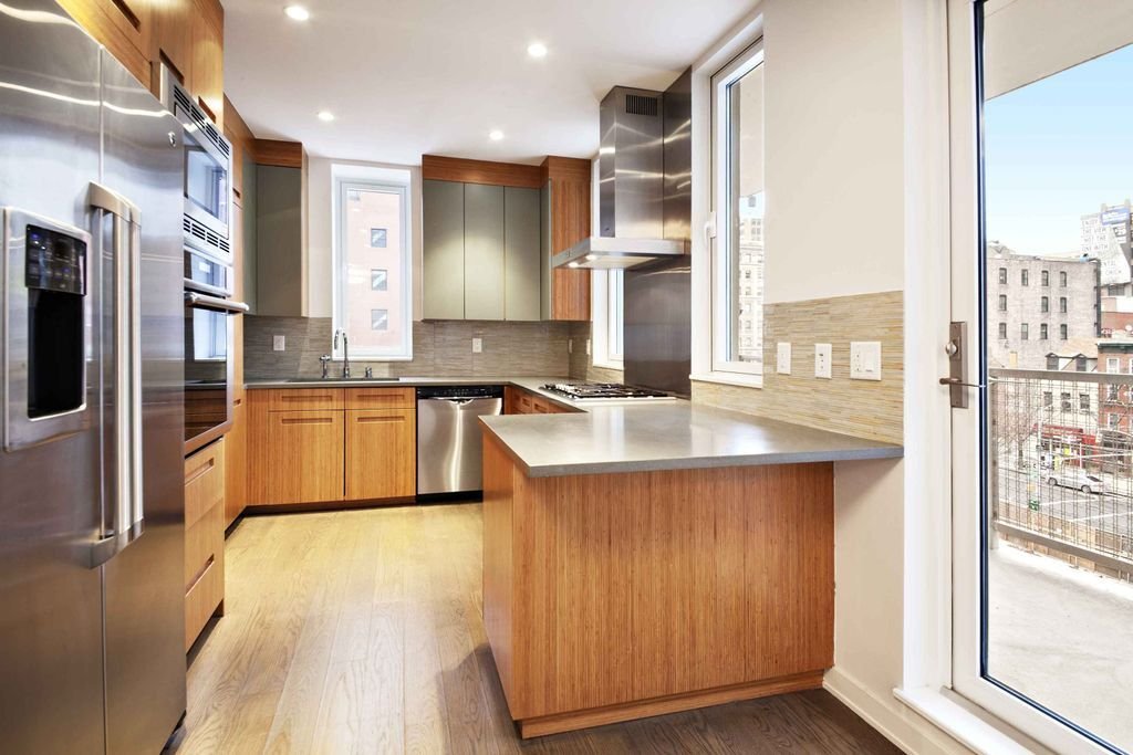 House in New York, New York, United States 2 - 18104018