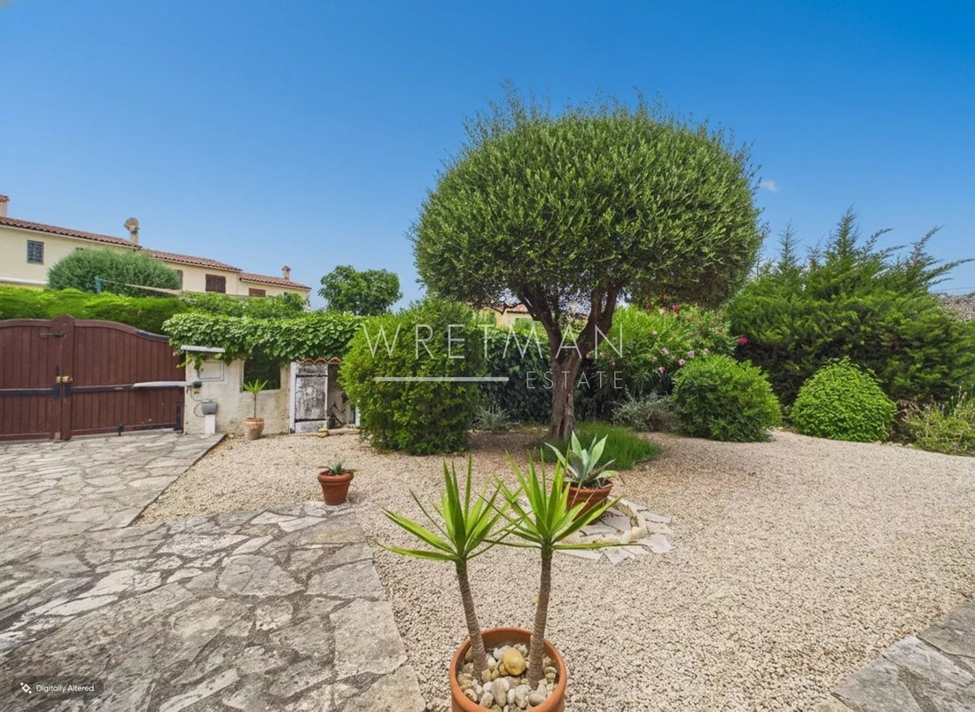 Villa in Saint Jean-Les Vallières, Cagnes-sur-Mer, France 2 - 18101701