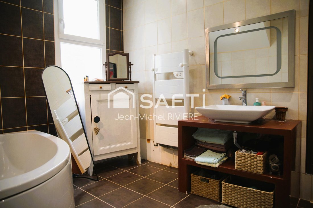 House in Chabaniere, Auvergne-Rhône-Alpes, France 5 - 18100239
