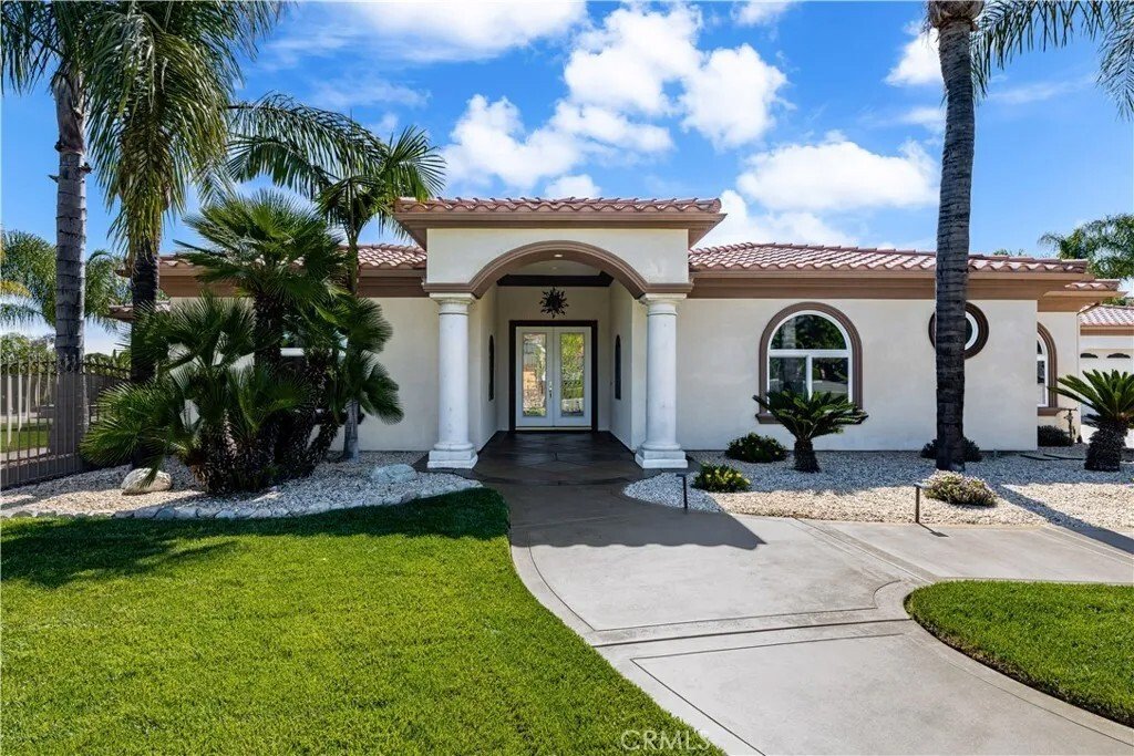 House in Corona, California, United States 3 - 17744109