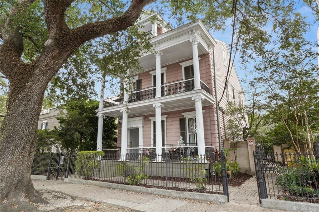 New Orleans, Louisiana, United States 3 - 18102326