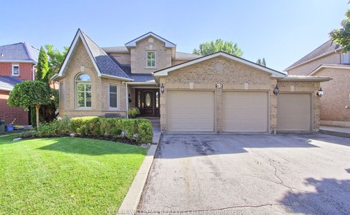 Haus in Aurora, Ontario, Kanada 1