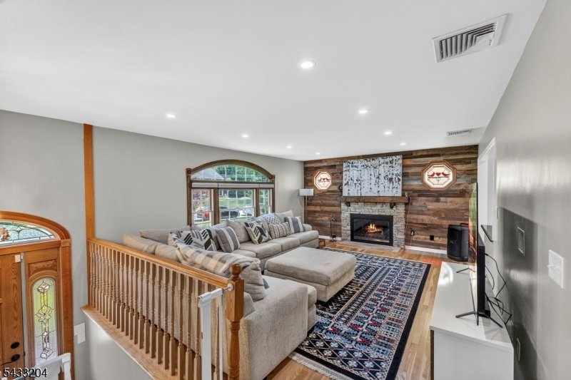 House in West Milford, New Jersey, United States 3 - 18098624