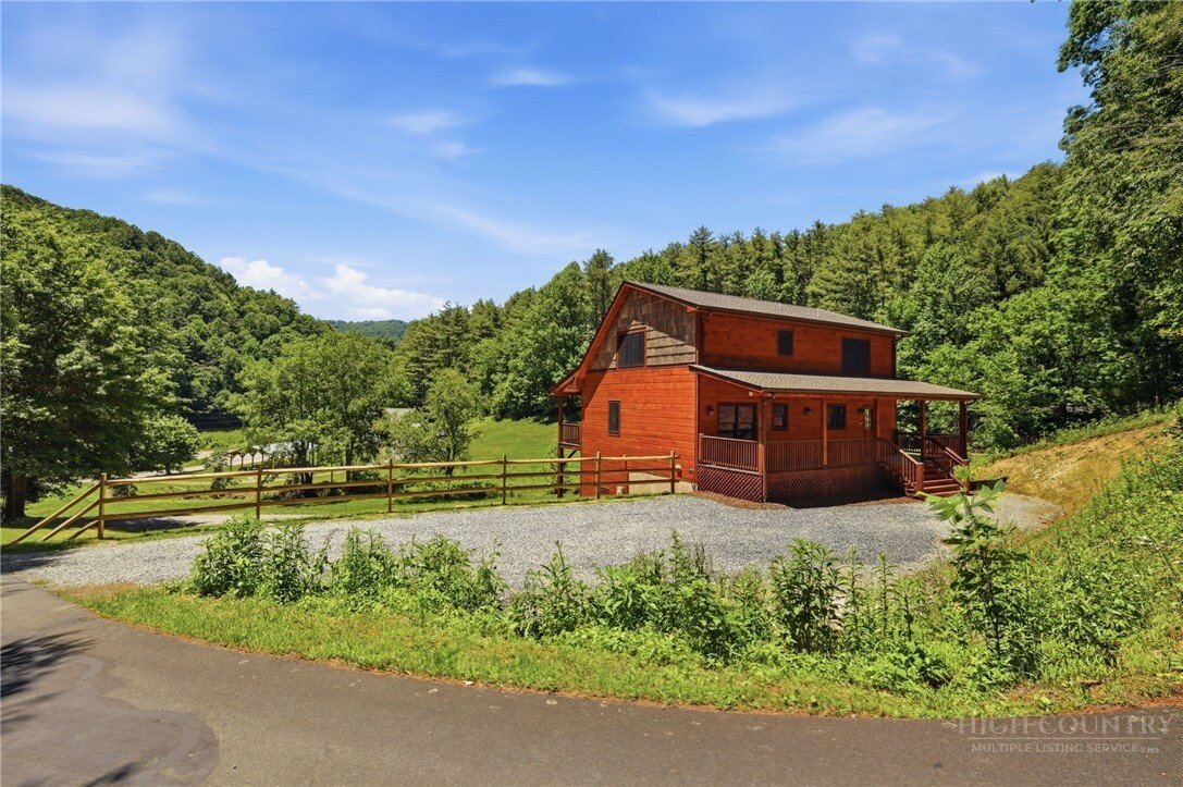 House in Banner Elk, North Carolina, United States 3 - 18092281