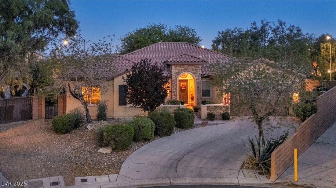 House in Las Vegas, Nevada, United States 1 - 18098593