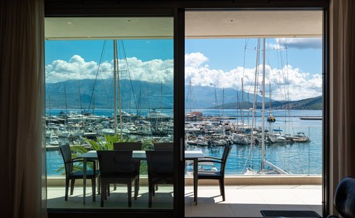 Wohnung in Kumbor, Herceg Novi, Montenegro 1