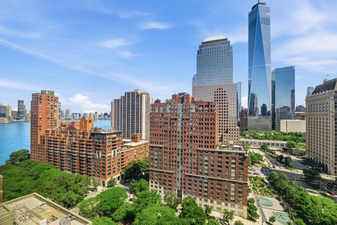 Condo in New York, New York, United States 3 - 18090749