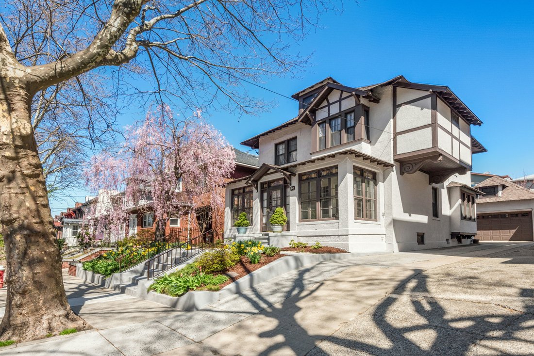 Townhouse in Guttenberg, New Jersey, United States 2 - 18084927