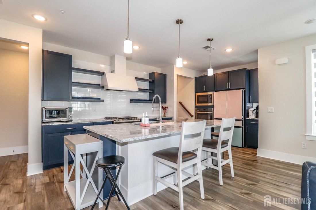Condo in Burlington Township, New Jersey, United States 3 - 18105432