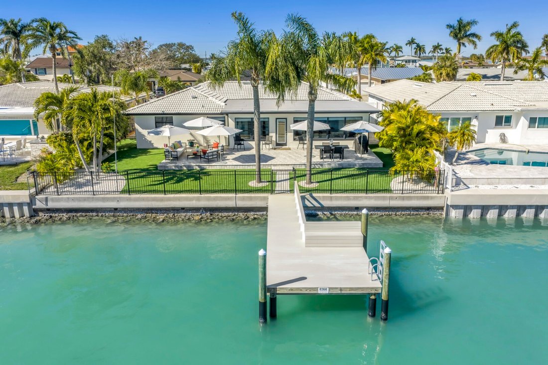 House in Treasure Island, Florida, United States 2 - 18100172