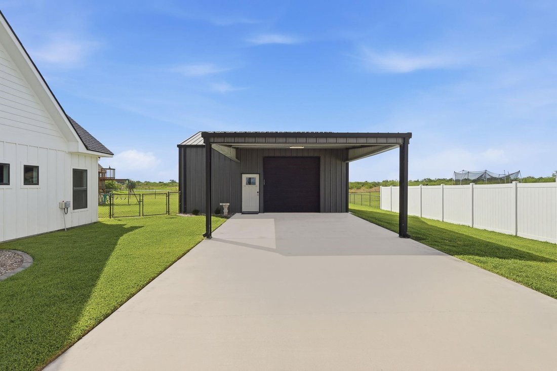 House in Victoria, Texas, United States 5 - 18095762