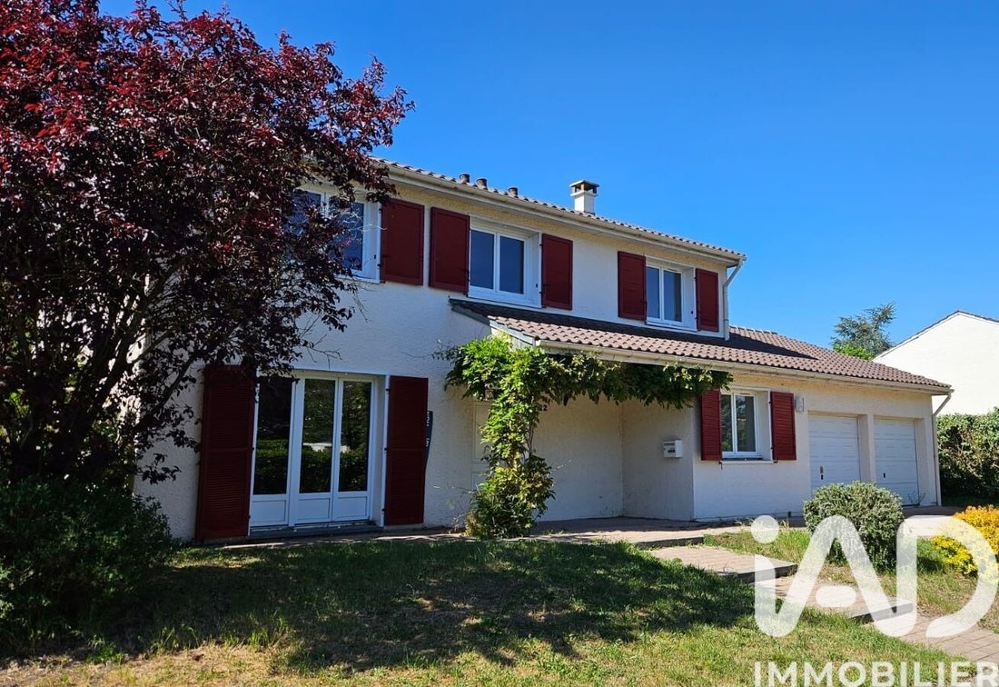 House in Montesson, Ile-de-France, France 1 - 17713704