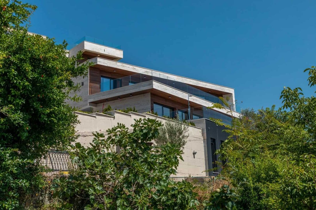 Villa in Tivat, Tivat Municipality, Montenegro 2 - 16503886