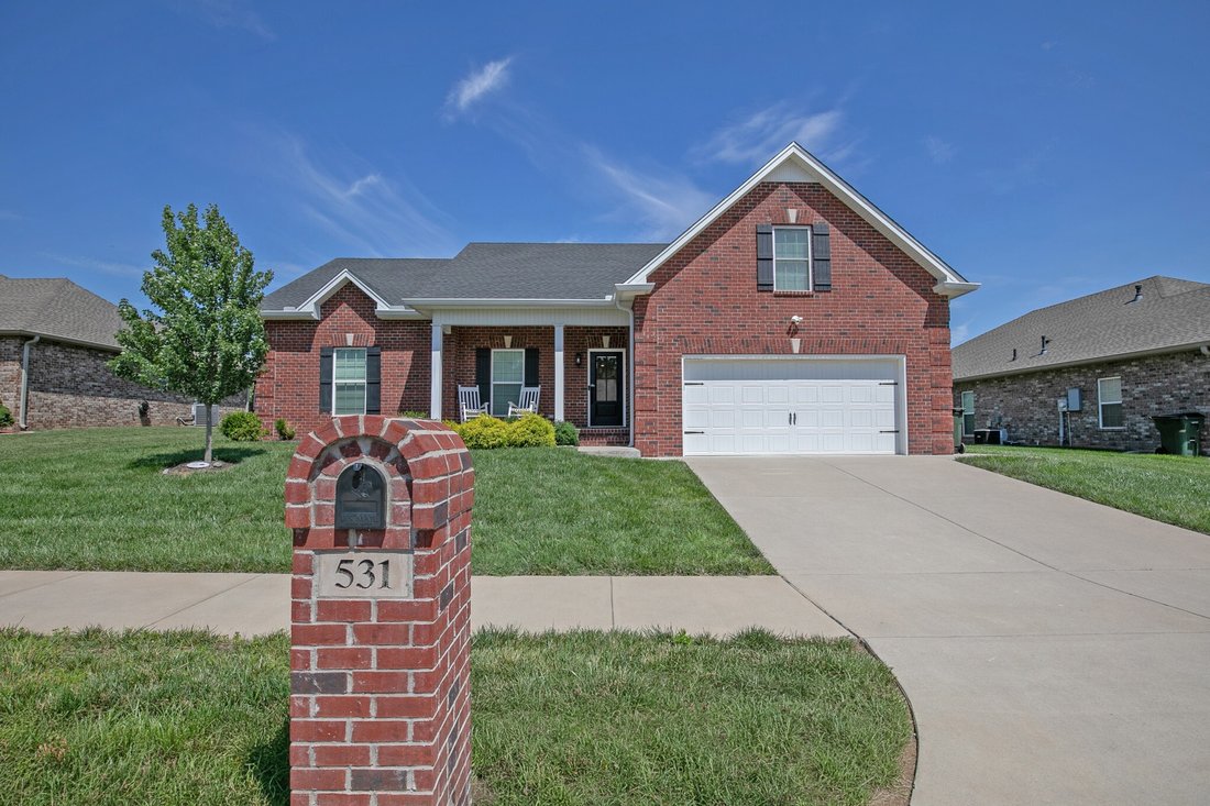 House in Gallatin, Tennessee, United States 2 - 18102641