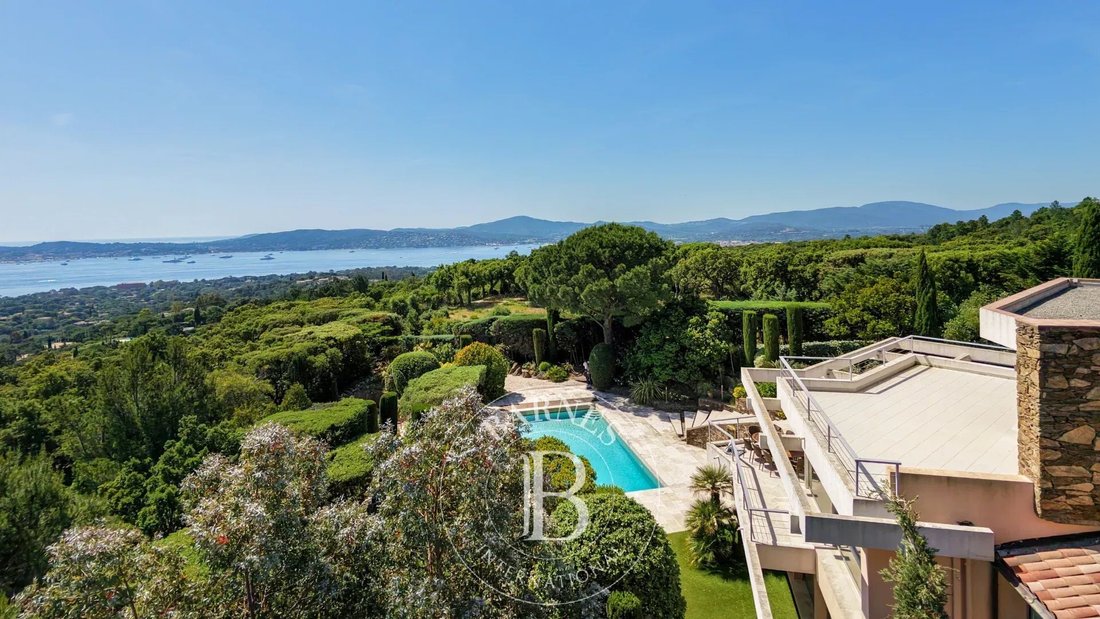 Villa in Grimaud, Provence-Alpes-Côte d'Azur, France 1 - 18106445