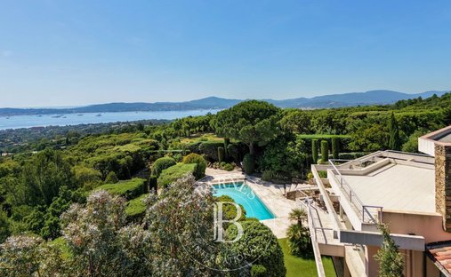 Villa in Grimaud, Provence-Alpes-Côte d'Azur, France 1