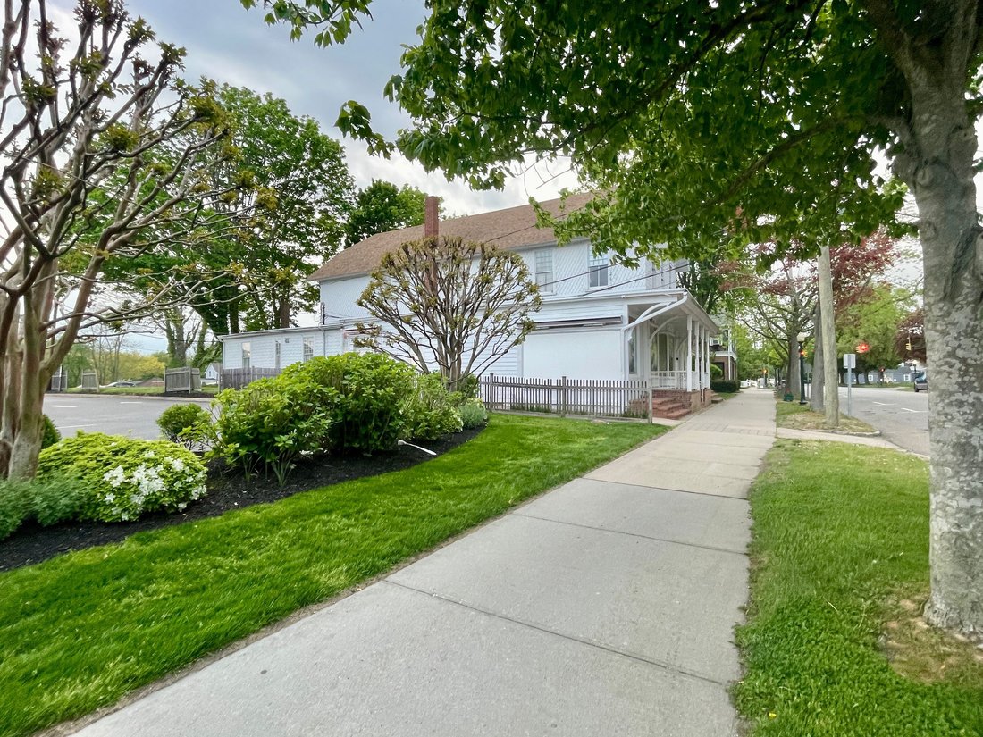 Southampton, New York, United States 4 - 18101571