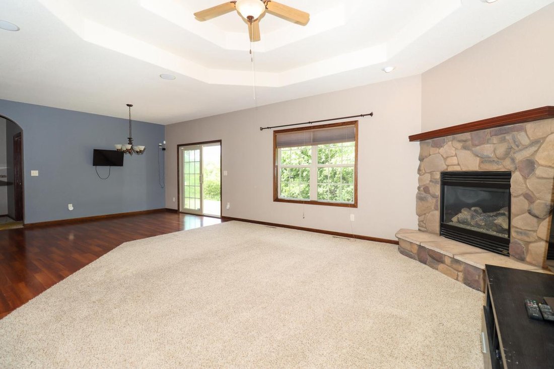 House in Pewaukee, Wisconsin, United States 5 - 18094768