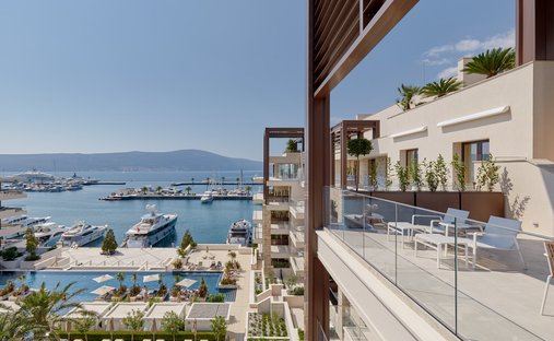 Apartment in Tivat, Tivat Municipality, Montenegro 1